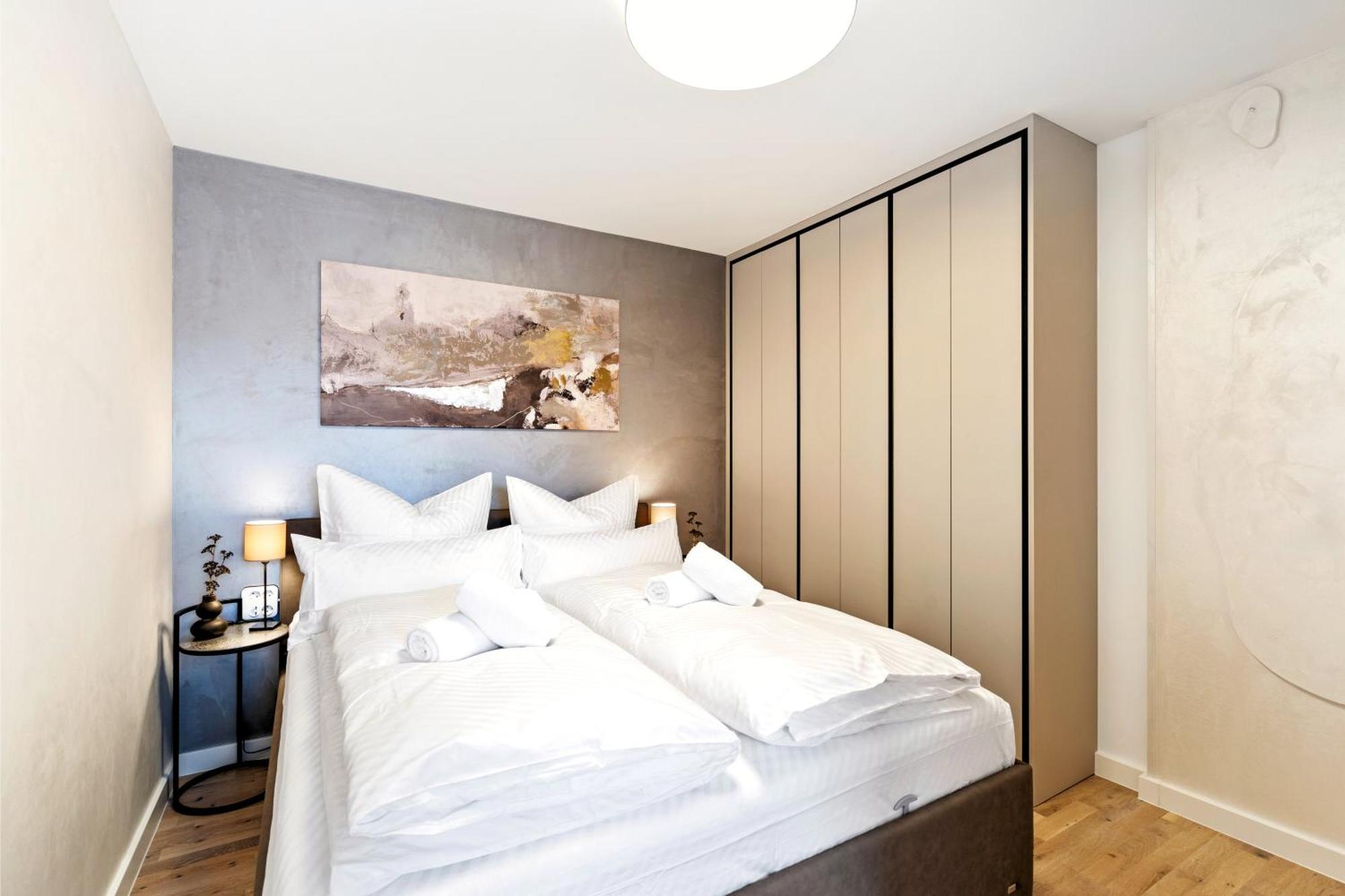 Modern Elegance In Historical City Center Trier Exterior photo