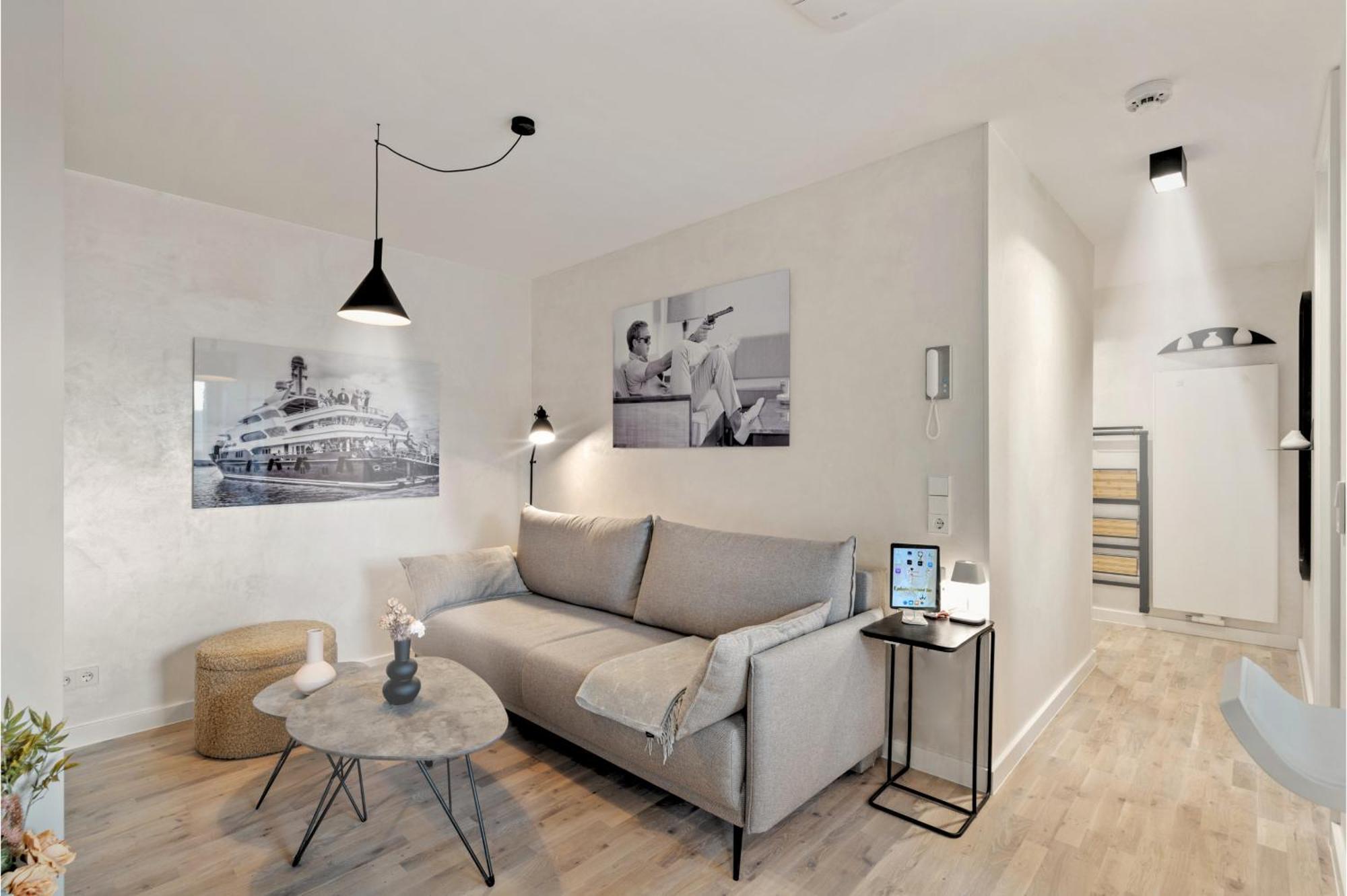 Modern Elegance In Historical City Center Trier Exterior photo