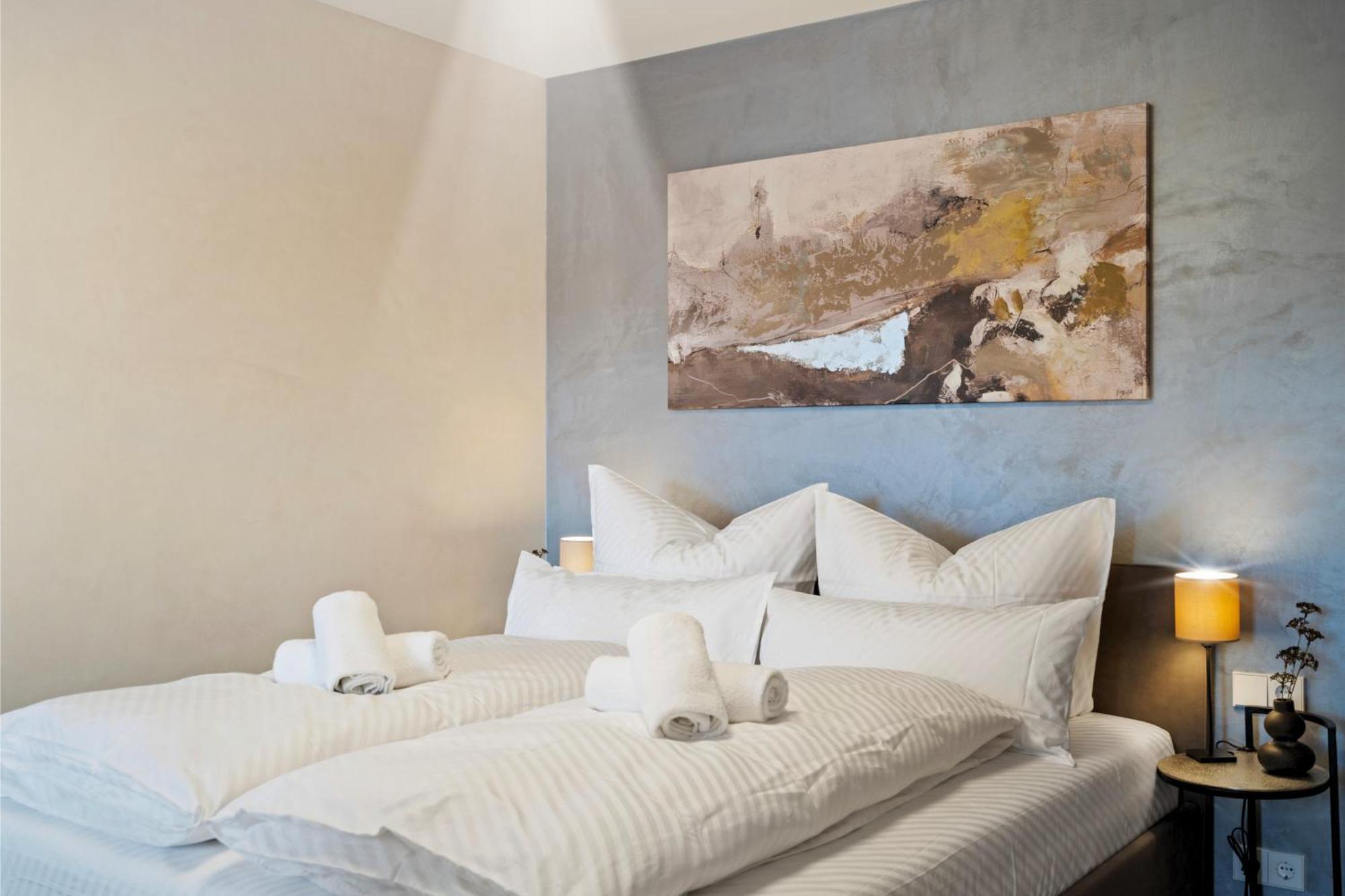 Modern Elegance In Historical City Center Trier Exterior photo